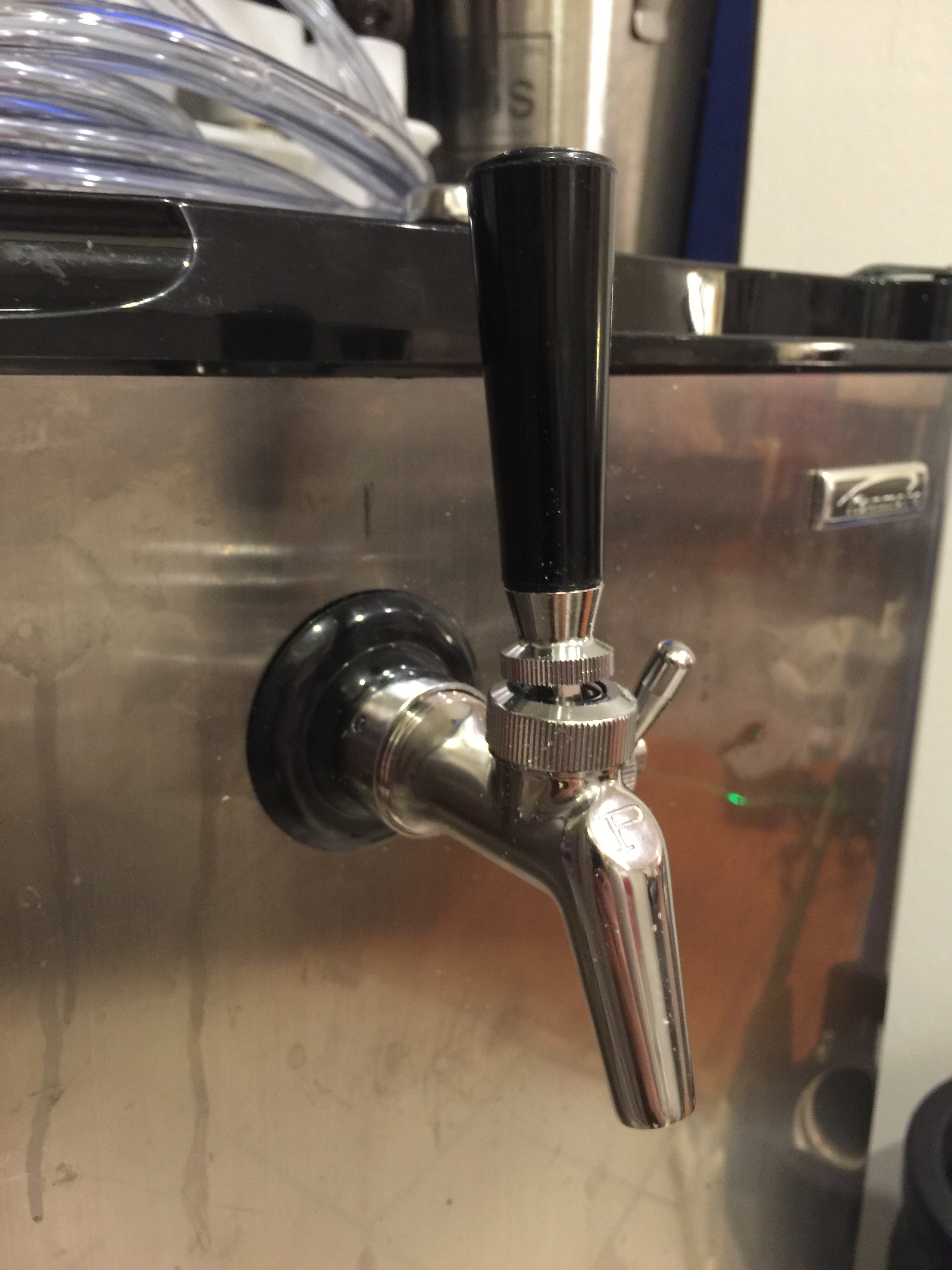 DIY: Kegerator and Fermentation Chamber (Part I: Concept and Equipment)